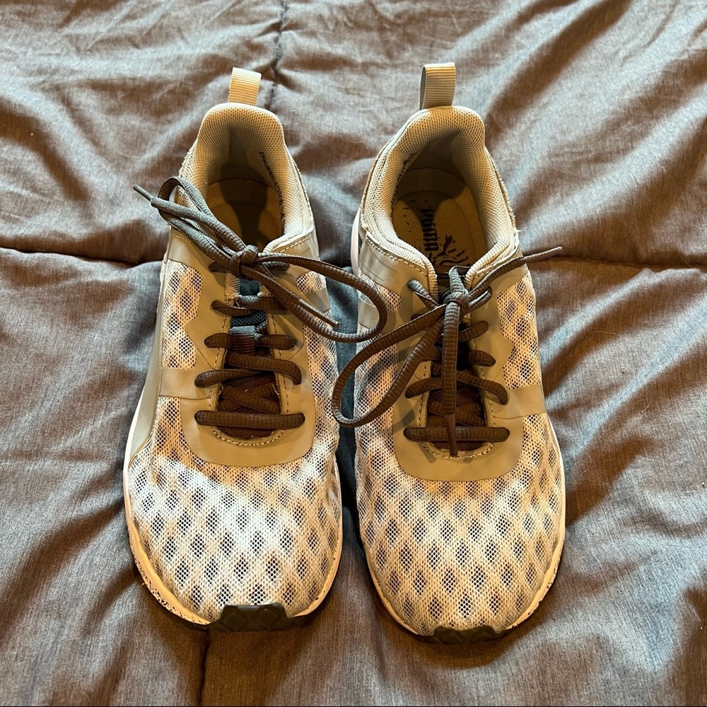 Puma Women’s Sneakers Gray Size 6.5 Tennis Shoes Athletic Running Casual - Picture 4 of 10